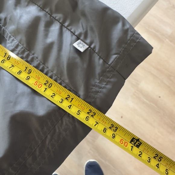 Chico's Zenergy 2 US L Gray Hooded Lined Zip Front Jacket Windbreaker Rain Wind - Picture 9 of 11